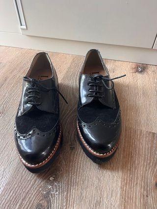 Zapatos negros