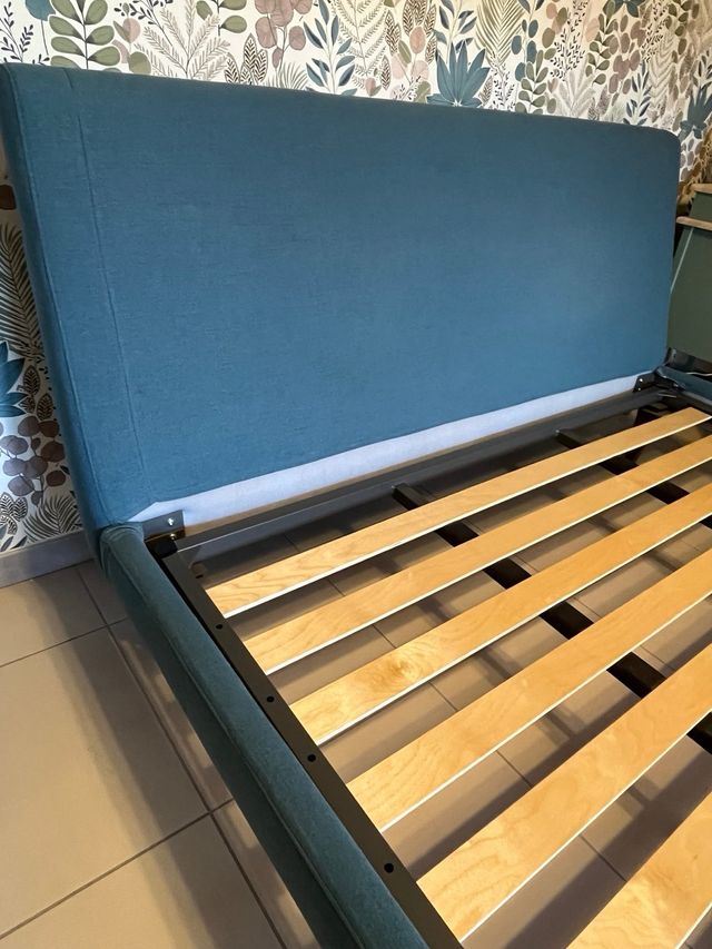 Letto matrimoniale con rete