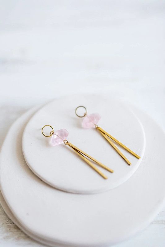 Pendientes largos oro rosa cuarzo
