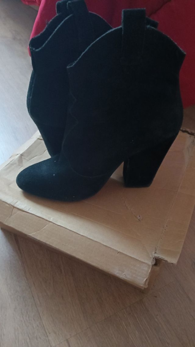 Botín cowboy piel negro