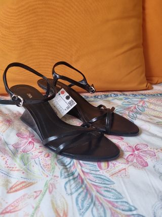 Tacones ZARA Negros Talla 37