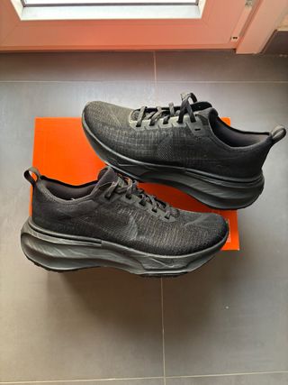 Nike Invencible Run 3 Negro