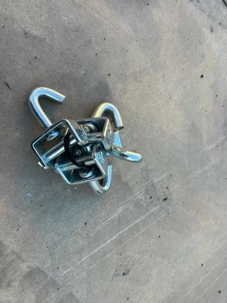 Ganchos giratorios para cinta