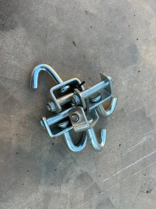 Ganchos giratorios para cinta