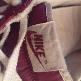 Zapatillas Nike Moradas y Blancas