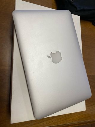 MacBook Air 11 2015 Intel Core i5 4GB RAM