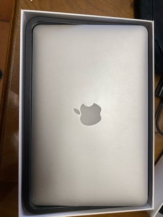 MacBook Air 11 2015 Intel Core i5 4GB RAM
