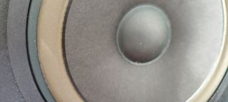 Subwoofer Infinity HCS1 para piezas o reparar.