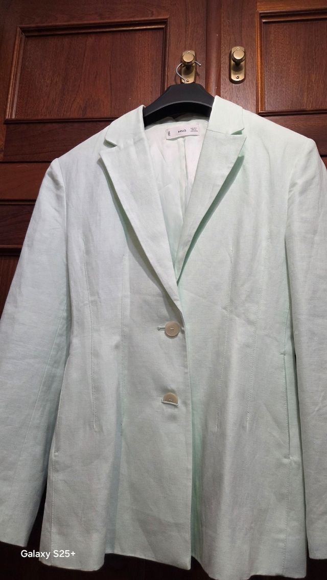 Blazer Mango verde menta lino Talla S