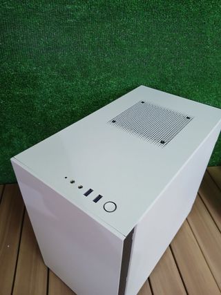 Caja ordenador NZXT H200i (Smart Case 