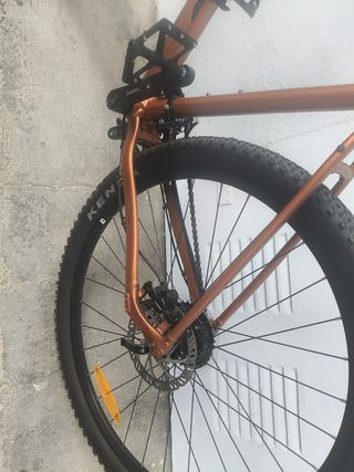 Bicicleta Giant color cobre