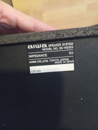 Altavoces Aiwa Negros y Grises