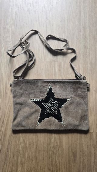 Bolso bandolera beige con estrella de lentejuelas