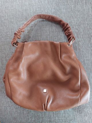 Bolso de piel camel