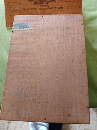 Caja de puros MUJICA 25 Coronas antigua
