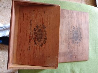 Caja de puros MUJICA 25 Coronas antigua