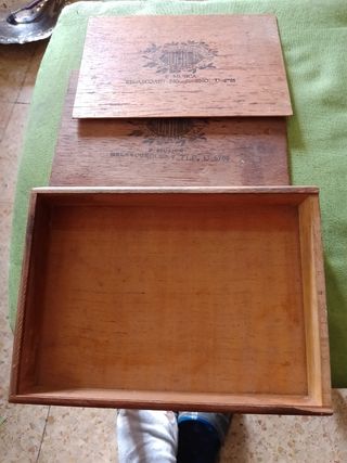 Caja de puros MUJICA 25 Coronas antigua