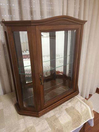 Armario clásico madera y cristal
