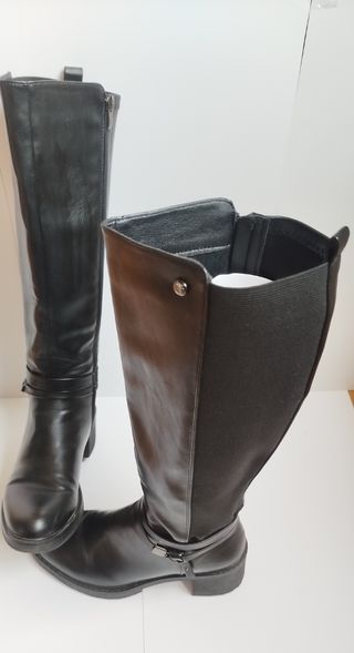 Botas altas de mujer negras