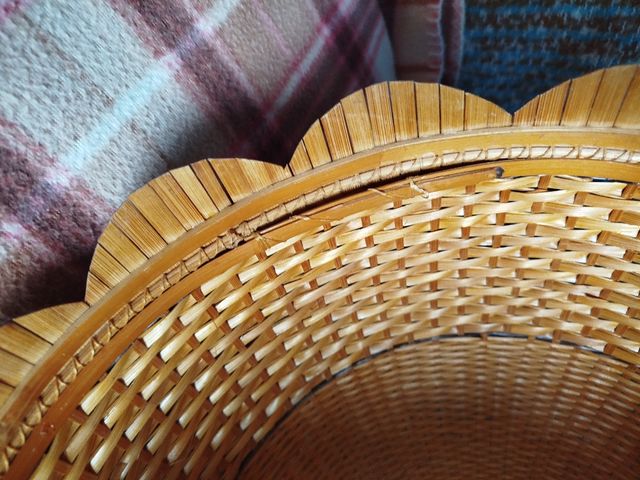 Pantalla de mimbre para lámpara