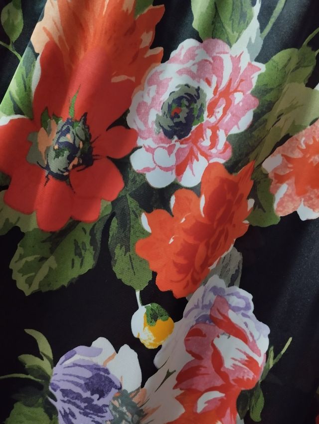 Vestido satinado estampado floral