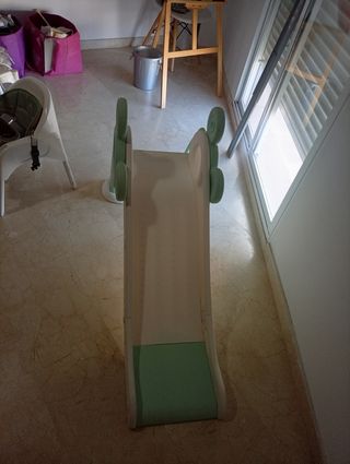 Tobogán infantil plegable seminuevo