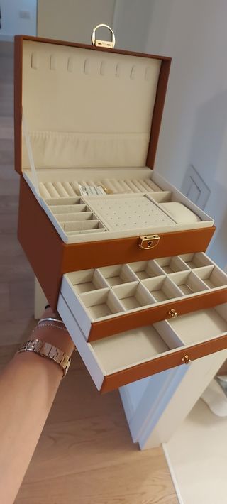 Portagioie elegante in similpelle marrone