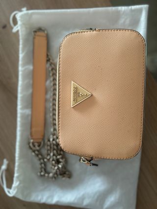 Bolso Guess Noelle Naranja y Dorado