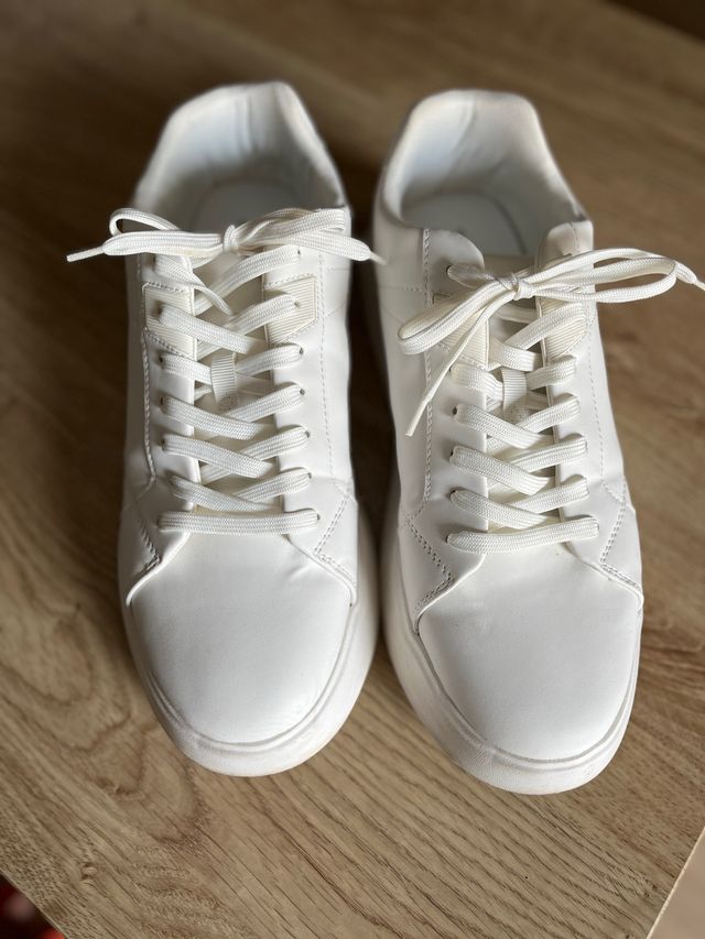 Zapatillas blancas
