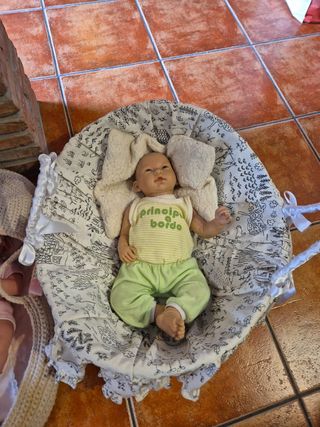 Cochecito de muñecas clásico con 2 muñecos