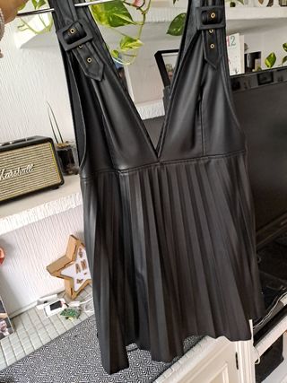 Vestido ZARA Negro Cuero Talla L