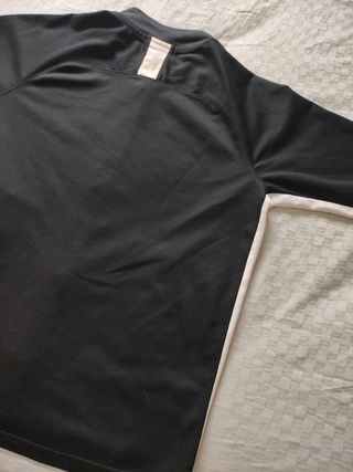 Chándal Nike Negro Raya Blanca.
De 158 a 170 cm. 