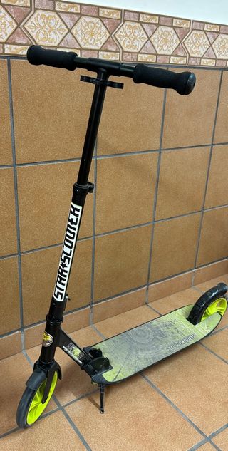 Patinete Star Scooter Negro y Amarillo