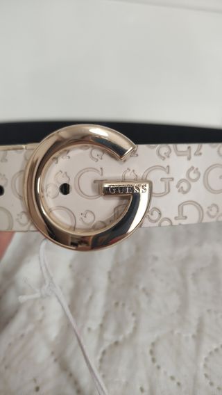 Cinturón Guess Beige y Dorado 90cm