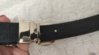 Cinturón Guess Beige y Dorado 90cm