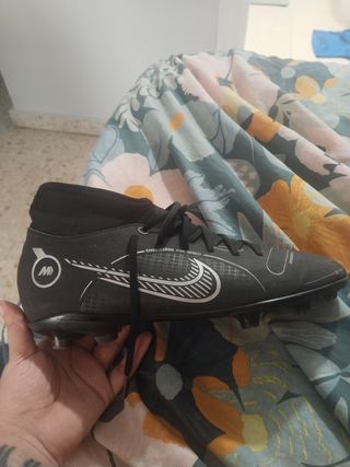 Botas de fútbol Nike negras