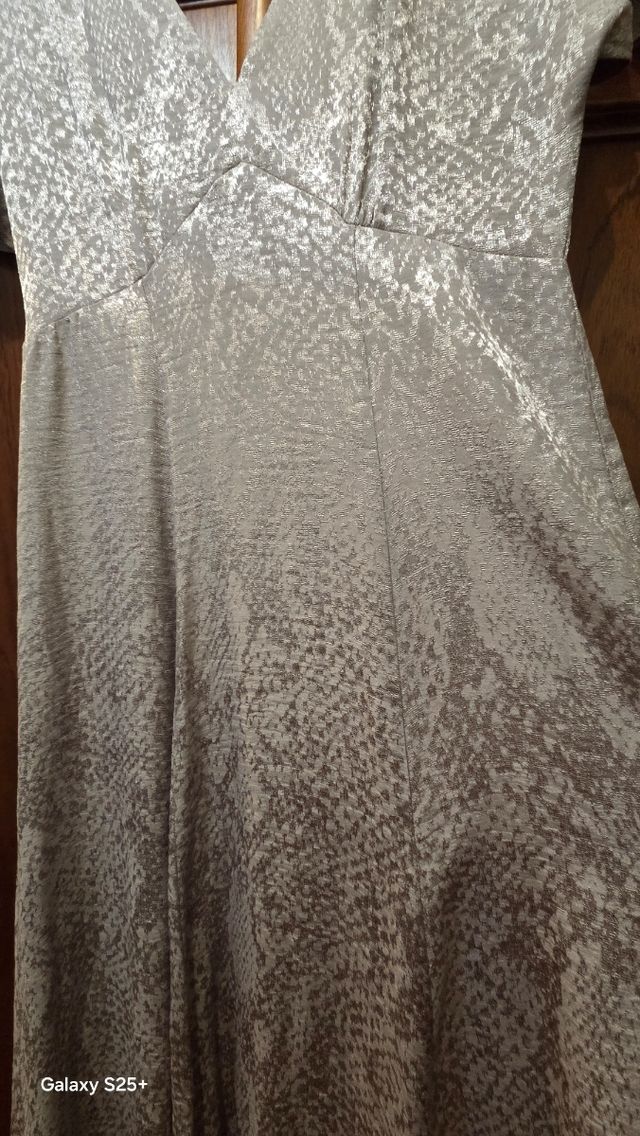 Vestido midi Hoss Intropia malva tornasolado