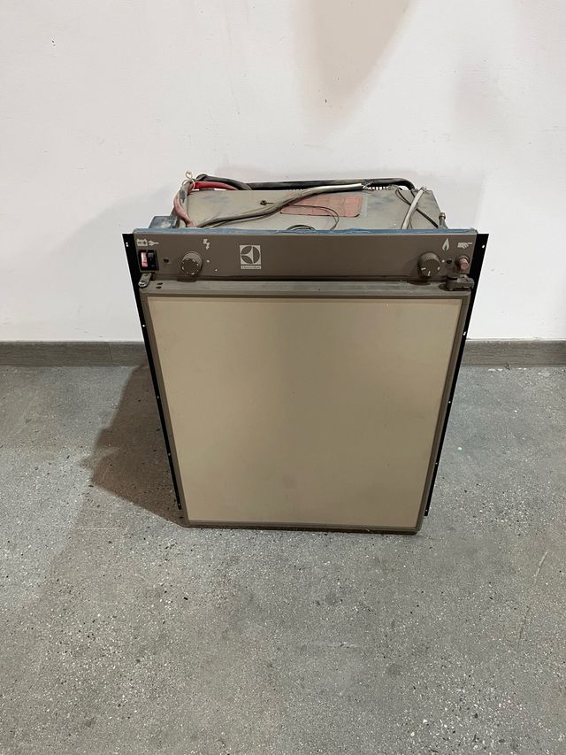 Frigorífico Trivalente Electrolux