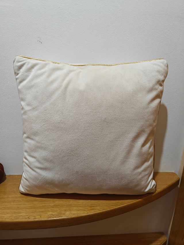 Cojín Hogwarts Escudo