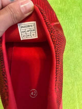 Zapatillas rojas de hombre 