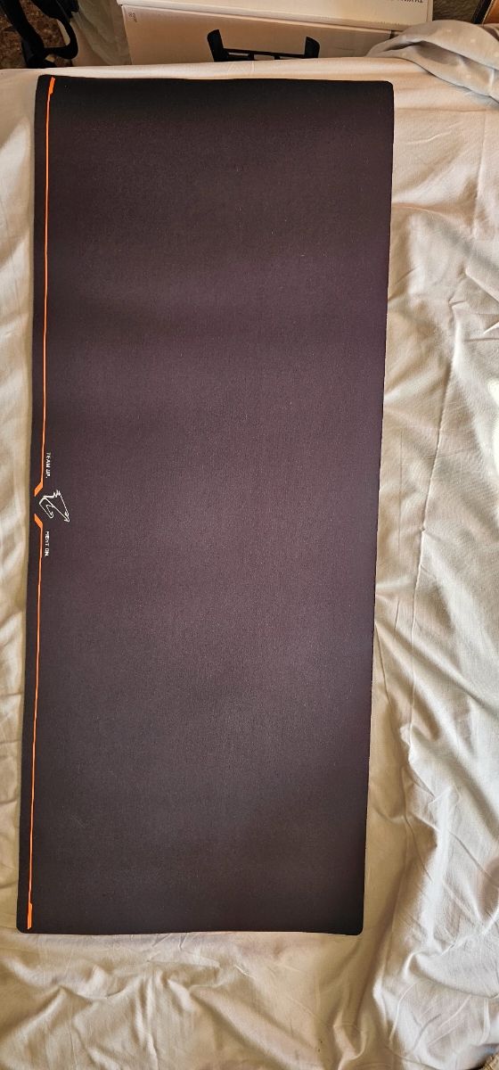 Alfombrilla Gigabyte AMP900 Negro - Naranja Extend