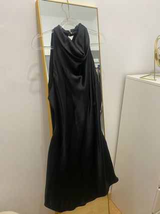 Vestido mini Zara efecto satén negro