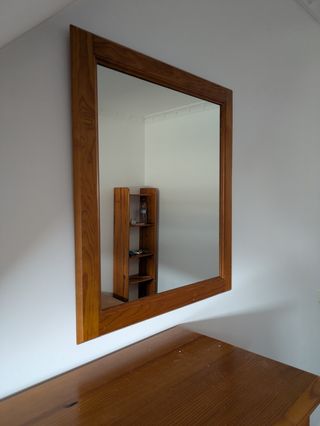 Espejo de madera con marco