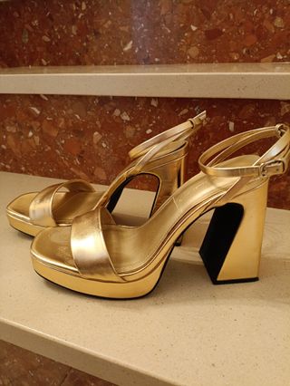 Sandalias de fiesta doradas mujer