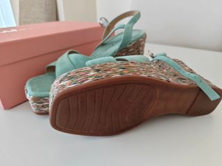Sandalias cuña turquesa Alma en Pena T.38