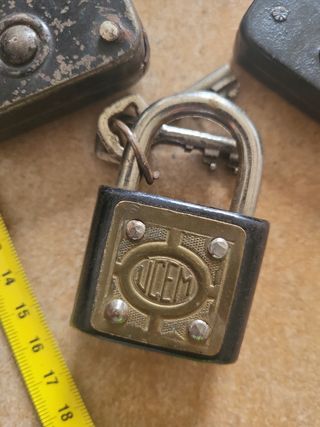 Lote 4 Candados Antiguos Ucem