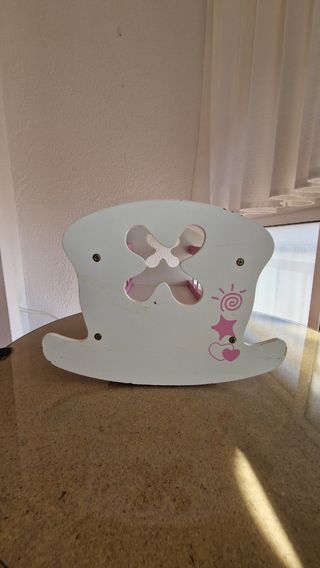 Cuna de juguete de madera para muñecos