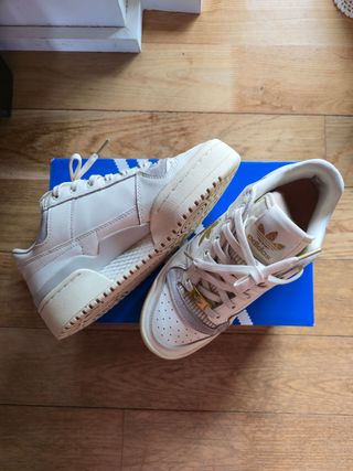Forum Blod W - Zapatillas Adidas Beige y Dorado