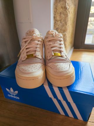 Forum Blod W - Zapatillas Adidas Beige y Dorado