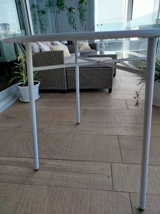 Mesa de jardín redonda metálica